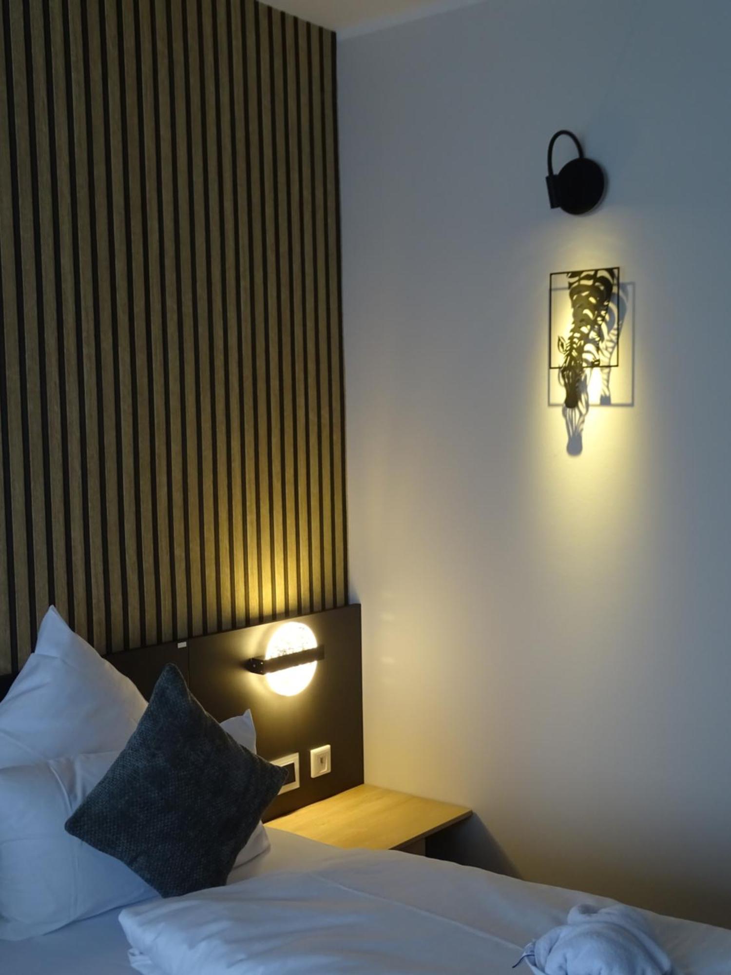 Hotel Zur Therme Erwitte Bagian luar foto