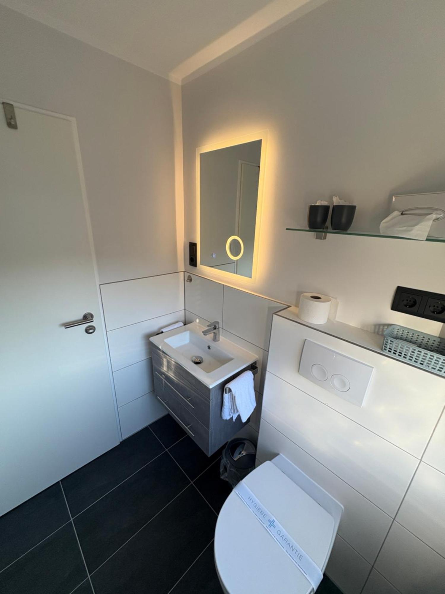 Hotel Zur Therme Erwitte Bagian luar foto