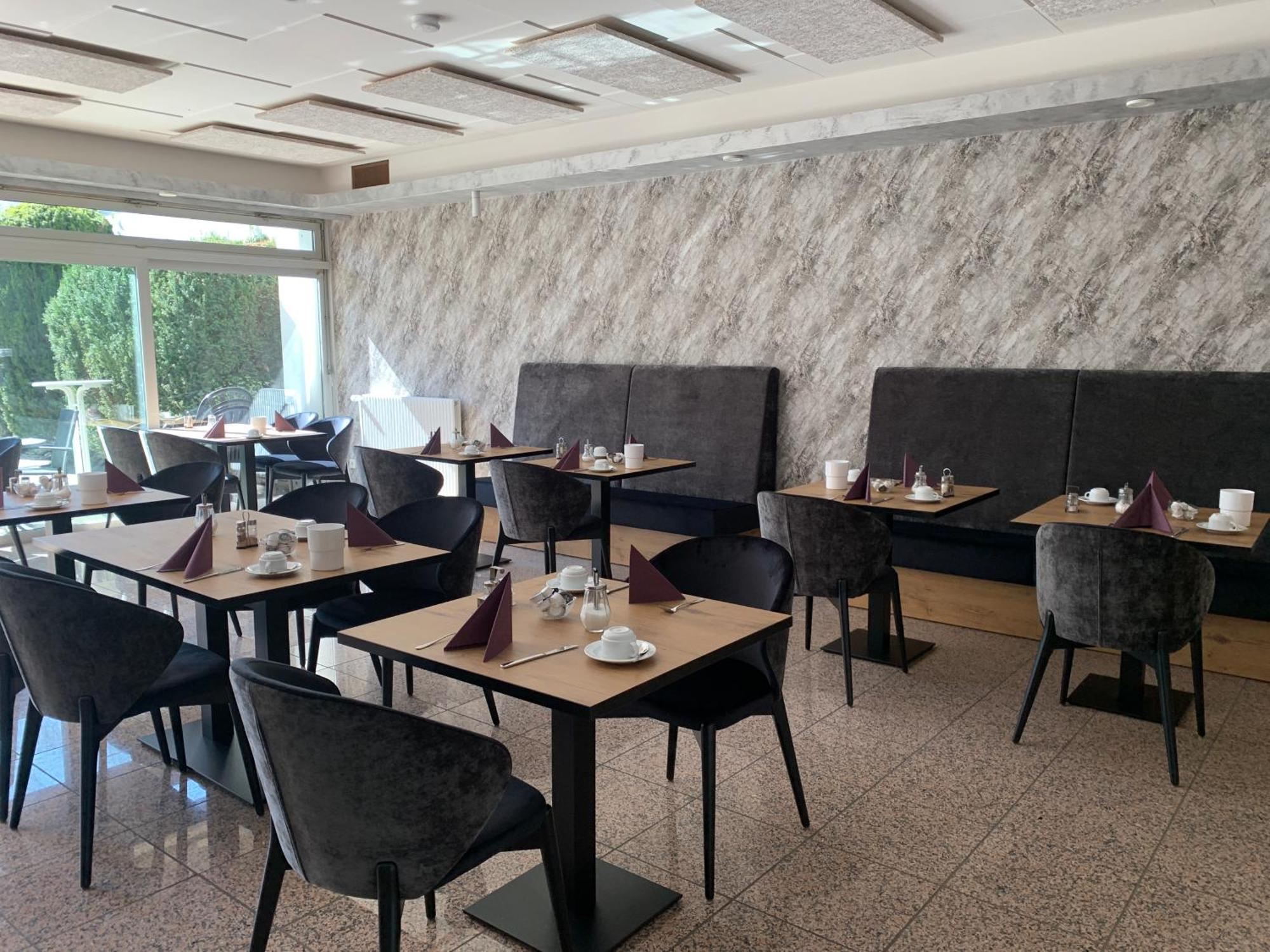 Hotel Zur Therme Erwitte Bagian luar foto
